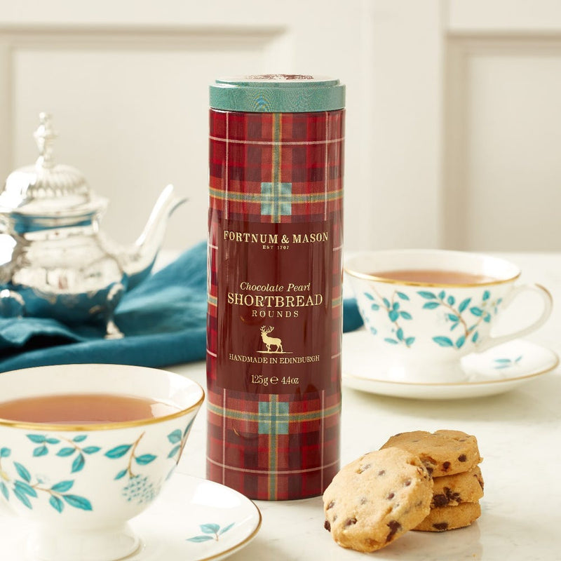 Fortnum’s Chocolate Pearl Shortbread Rounds, 125g