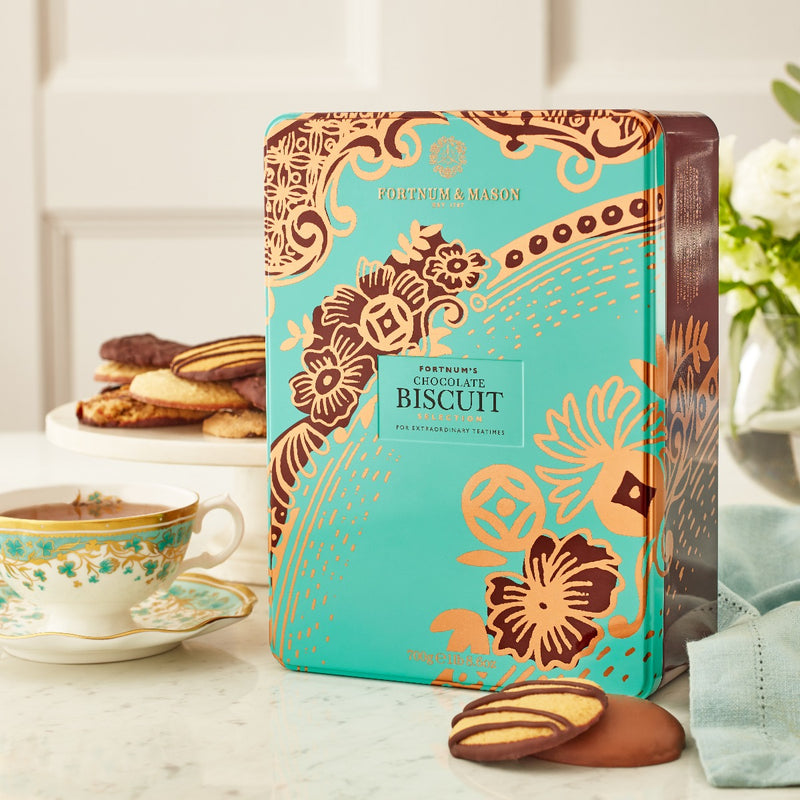 Piccadilly Chocolate Selection Biscuit Tin, 700g